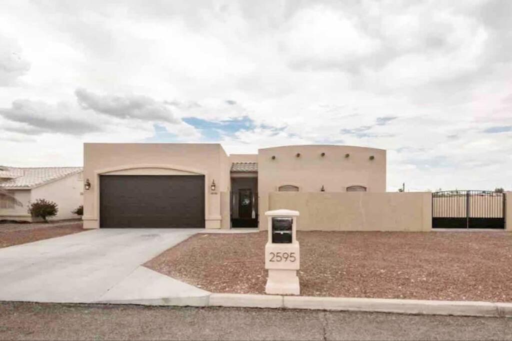 Havasu Retreat! Pool, Spa, Gym & View Lake Havasu City Exterior photo